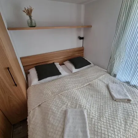 House Laura בית נופש
