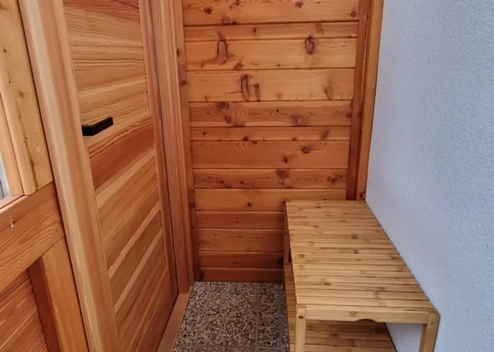 House Laura * Žiar